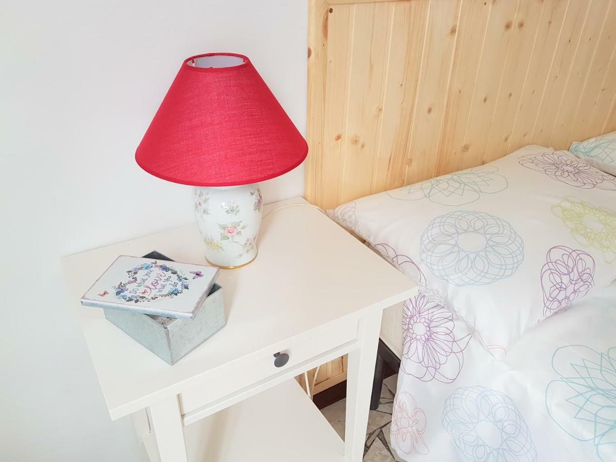 A Casa Di Clementina Lägenhet Raffa Exteriör bild