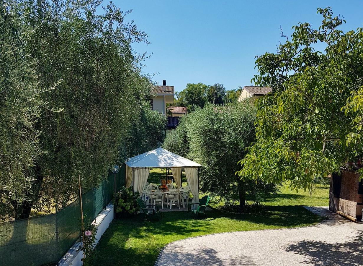 A Casa Di Clementina Lägenhet Raffa Exteriör bild